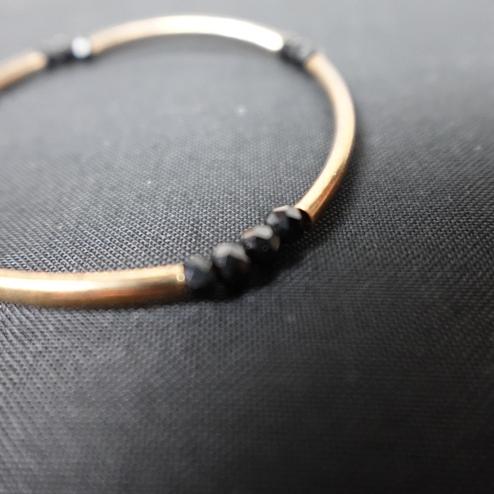 Bronze Tone Stretch Tube Bangle Bracelet Faceted Black Beads Minimalist Boho - Picture 3 of 5
